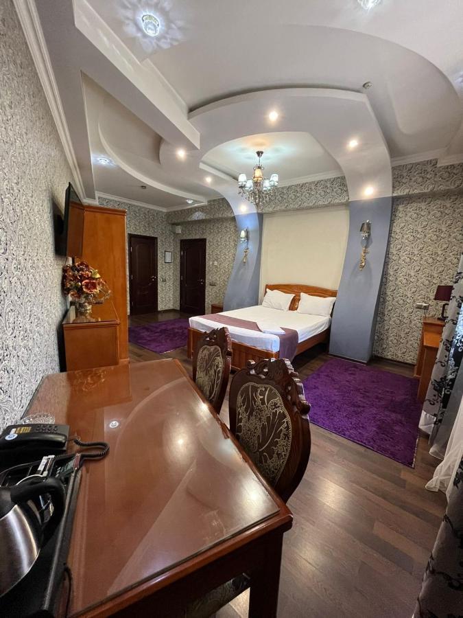 Akzhol Отель